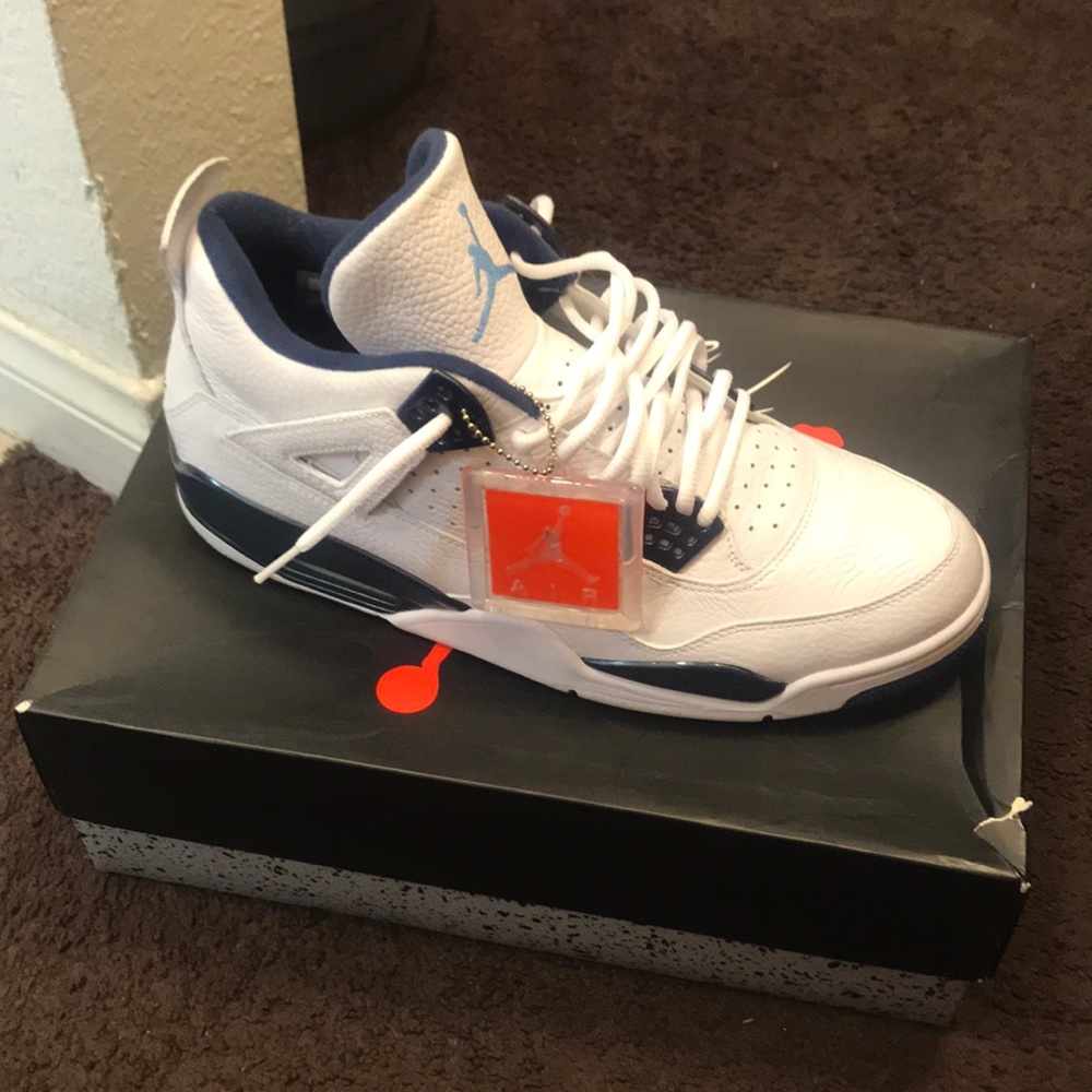Legend Blue Jordan 4s